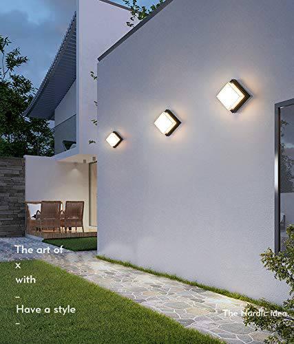 SINGLE GLASS SQ WALL LIGHT